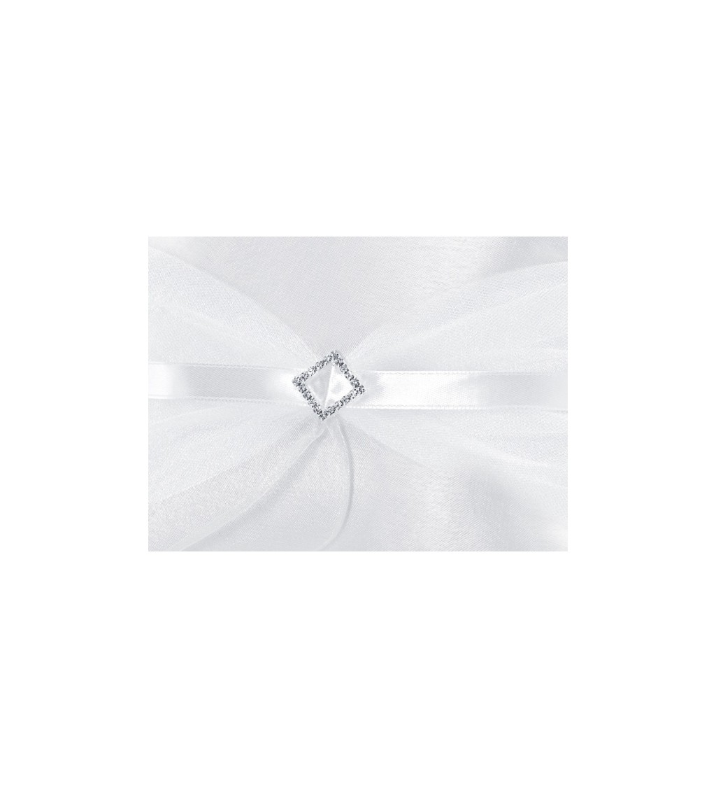 Bílý polštářek na prsteny s ozdobou